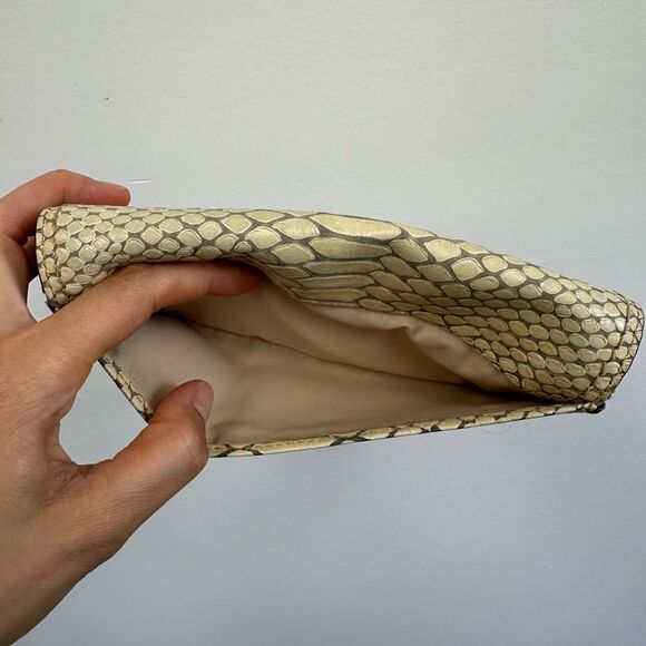 Rare Coach Cream Leather Park Python Embossed Wallet Turn Lock - Picture 7 of 9